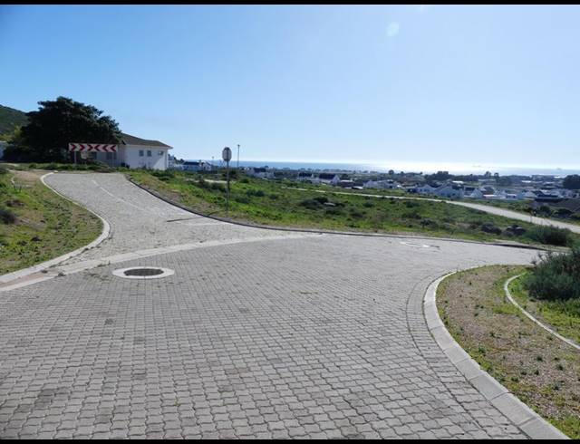 LAND FOR SALE IN HARBOUR LIGHTS